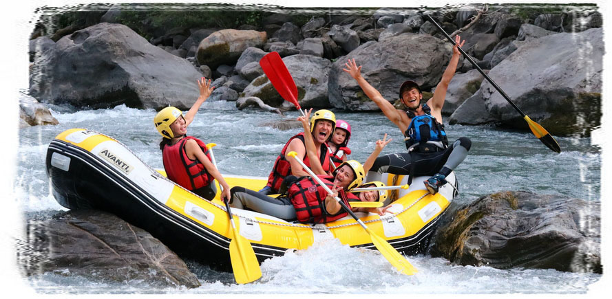 Funny Family Rafting 